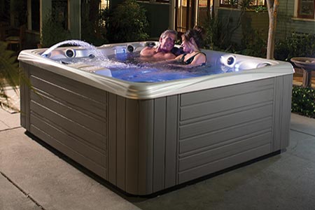 spa de nage en vente près de Saintes